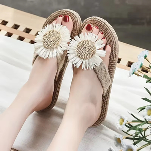 Summer Women Fashion Sunflower Printed <b>Flip</b> <b>Flops</b> Flat Non-Slip Wear Resistant Casual Beach Sandals <b>Slippers</b> - Product Image 6