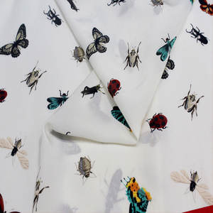 أفضل سعر لنسيج حرير التوت الطبيعي 100% عالي الجودة، منسوج بنقشة النقاط ومطبوع بأشكال هندسية وزهور وأوراق، مناسب للفساتين - Product Image 2