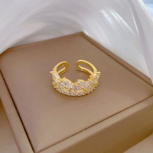 Anillo de Boda de Acero Inoxidable con Circonitas, Anillo Abierto Brillante Chapado en Oro de 18k, Estilo Lujoso para Mujer - Product Image 6