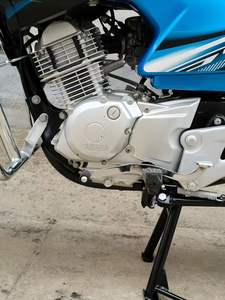 Motocyclette Yamaha <span class=keywords><strong>Tenshin</strong></span> 125cc - une moto tout-terrain capable de transporter des passagers et du fret. - Product Image 4