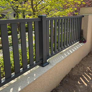 Panneau de clôture horizontal en aluminium gris moderne - Barrière d'intimité durable et peu exigeante en entretien, hauteur de 6 pieds, utilisation sur chantier - Product Image 6