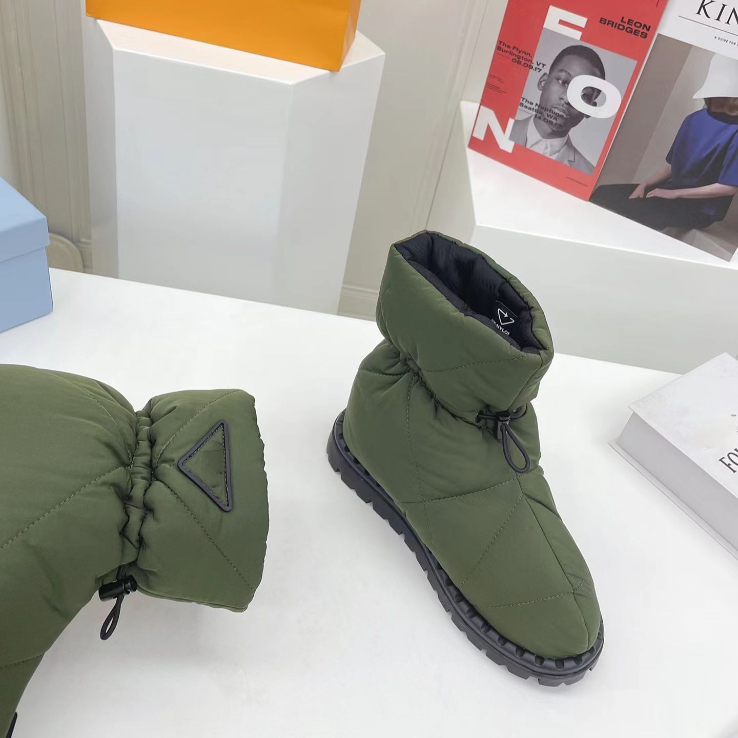 สีเขียว