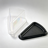 Boîtes d'emballage triangulaires transparentes en plastique PET jetables pour mini-gâteaux individuels, idéales pour les cheesecakes et les portions de pâtisserie - Fournisseur Lesui