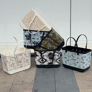 Bolsa de Playa de EVA con Logotipo Personalizado, Diseño con Orificios, Estilo de Goma, Fácil de Limpiar, Color Personalizado, Venta al Por Mayor - Product Image 1