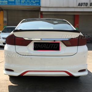 Kit carrosserie et accessoires pour Honda City 2015-2017 : Lame de pare-chocs avant, jupes latérales, spoiler, séparateur de pare-chocs arrière, diffuseur, spoiler - Product Image 2