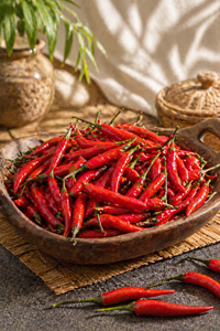 Piment rouge frais de haute qualité, piquant, marque Sulawesi, Indonésie, 2-5 cm, achat en vrac, épice brute, 0,2 kg - Product Image 4