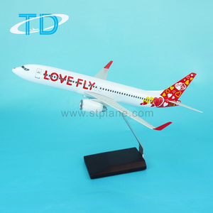 Modello di Aereo Realistico Love <span class=keywords><strong>Fly</strong></span> B737-800 in Resina Statica Scala 1/150 27cm Personalizzato e Fatto a Mano - Product Image 1