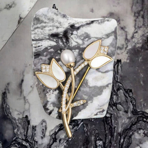 Broche Fleur de Tulipe Plaqué Or 18K Perle Strass Épingle Florale pour Mariage Fête Cadeau BLANC - Product Image 3