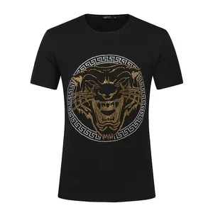 Neues Produkt Benutzer definierte hochwertige Baumwolle Kurzarm Tauren Print Stickerei und Strass Prozess Luxus Herren T-Shirt