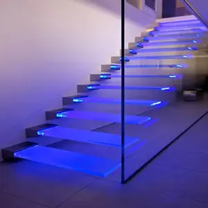 लक्जरी क्रैक ग्लास सीढ़ी सीधे हल्के सीढ़ियाँ डिजाइन
