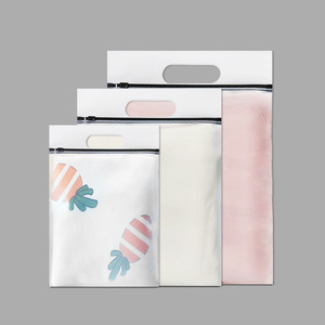 In Logo Nắp Kéo Poly Pe T-Shirts Túi Xử Lý Frosted Dây Kéo Nhựa Bao Bì Zip Khóa Túi Cho Quần Áo Với Xử Lý - Product Image 6