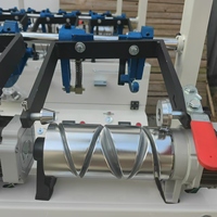 Nouvelle condition de bobineuse à cône automatique et semi-automatique à grande vitesse pour les industries textiles