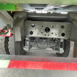 Camión Volquete Sinotruk Sitrak G7 <span class=keywords><strong>de</strong></span> <span class=keywords><strong>Segunda</strong></span> Mano, 8x4, Euro5, 351-450 CV, Volante a la Izquierda, en Buen Estado, en Venta - Product Image 5