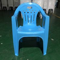 Chaises de table de stand alimentaire en plastique blanc épaissi, écologiques, avec accoudoirs, pour bars, hôtels et entrepôts, directement du fabricant