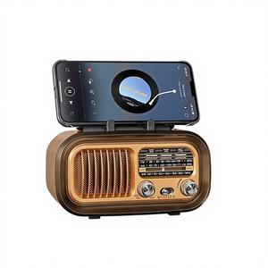 Radio Portátil Multifuncional Vintage de 3 Bandas con Función de Inserción de Tarjeta de Audio, Batería de 1500mAh y Salida de 0-5W - Product Image 1