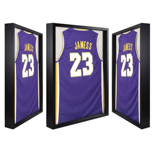 Cornice Espositiva Personalizzata di Alta Qualità per Maglie Sportive, Design da Appendere a Parete per Collezioni di <span class=keywords><strong>Magliette</strong></span> <span class=keywords><strong>NBA</strong></span> e Abbigliamento Sportivo - Product Image 1