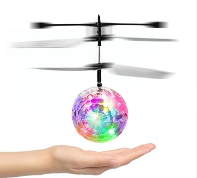 Factory Price Motion Sensing Crystal Induction ufo Ball Fashion Induction Rechargeable Light up Ball Drone Ball