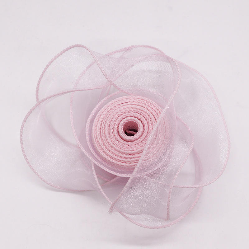 สีชมพูอ่อน