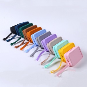 Vente en gros, plusieurs couleurs disponibles, sac de rangement en silicone portable, mignon, pour voyage, cosmétiques, écouteurs, rouge à lèvres, pièces de monnaie, mini sac - Product Image 5