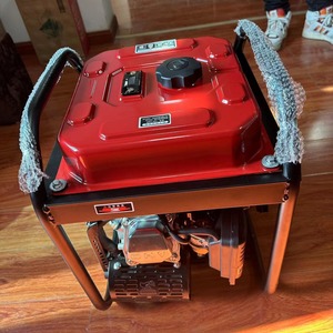 เครื่องกำเนิดไฟฟ้าเบนซินแบบพกพา 2.5KW 220V ระบายความร้อนด้วยอากาศ สตาร์ทด้วยระบบดึงกลับ สำหรับใช้ในบ้าน ธุรกิจ และกลางแจ้ง - Product Image 1