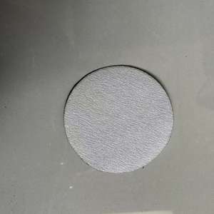 Papel de lija de tela de <span class=keywords><strong>esmeril</strong></span> de óxido de aluminio de <span class=keywords><strong>6</strong></span> <span class=keywords><strong>pulgadas</strong></span> de alta dureza, disco de aleta abrasivo de 150mm para pulido de paredes de madera para máquinas amoladoras - Product Image 3