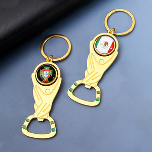 Открывалка для бутылок из металлического сплава с эмалевым логотипом на заказ, посвященная футбольному матчу США-Канада-Мексика - Product Image 1