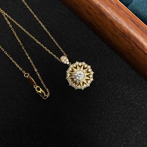 Rétro français luxe diamant soleil étoile pendentif lumière collier ensemble flocon de neige boussole boucle d'oreille or Zircon Super Flash flocon de neige étoile - Product Image 1