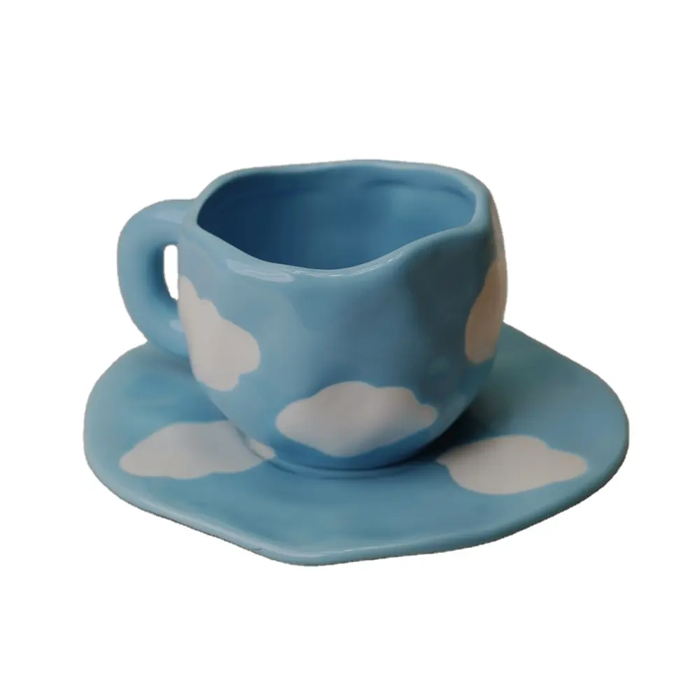 Tasse de poterie en céramique, verte, avec ensemble de soucoupes, nuage bleu ciel, peinture à la main, Art peint à la main, tasses à jus de vin, à lait