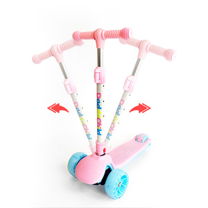 Trottinette à pédales pour enfants de 3 à 12 ans, hauteur réglable, options de couleurs rouge, bleu, noir - Product Image 2