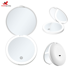 Miroir de maquillage portable à LED avec interrupteur tactile et chargement USB, miroir grossissant réglable GZ RTS, commande en gros mixte - Product Image 1
