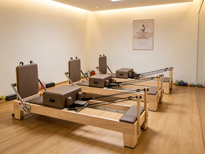 <span class=keywords><strong>Reformer</strong></span> de Pilates <span class=keywords><strong>Allegro</strong></span> 2 con Barra Ajustable para Pies, Equipo de Pilates Ajustable para Equilibrio Corporal - Product Image 1