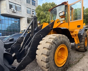 Chargeuse Volvo L150E <span class=keywords><strong>d</strong></span>'<span class=keywords><strong>occasion</strong></span>, équipement lourd <span class=keywords><strong>d</strong></span>'origine, chargeuse sur pneus Volvo L150E <span class=keywords><strong>d</strong></span>'<span class=keywords><strong>occasion</strong></span>, faible nombre <span class=keywords><strong>d</strong></span>'heures de fonctionnement, machine de chargement fiable - Product Image 6