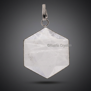 Compre en Línea Colgantes Hexagonales de Ágata Tallada Religiosa - Colgantes Hexagonales de Ágata en Venta - Product Image 2