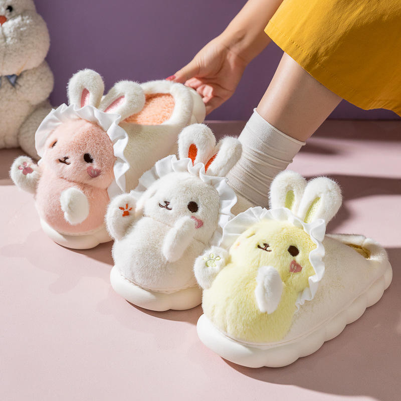 Pantuflas de Panda para interiores, pantuflas de felpa bonitas en