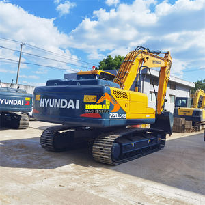 Excavatrice d'occasion HYUNDAI 220LC-9S modèle 2018, faible consommation, 22 tonnes, moteur 140KW, origine Japon, fiable pour la construction de barrages - Product Image 2