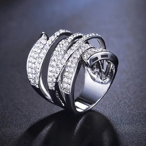 แหวนลายเส้นหลายชั้นสไตล์นิตยสารสำหรับผู้หญิง แหวนแฟชั่นหรูหรา - Product Image 4