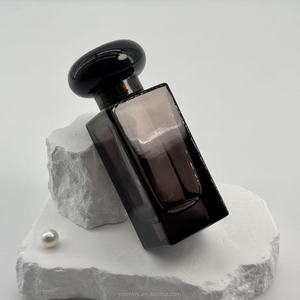 Flaconi per Profumo in Vetro Ecologico da 40ml, Rettangolari, Colore Ambra Marrone con Erogatore a Pompa, Design Semplice ed Elegante, Confezione Personalizzabile - Product Image 3