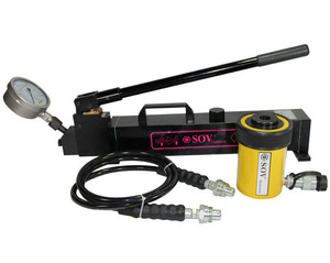 Cylindre hydraulique creux à simple effet ENERPAC certifié CE 13T, avec trou central, en acier 42CrMo, hauteur 63 mm - Product Image 2