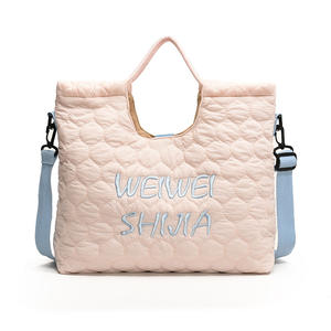 Sac élégant et léger pour femmes sac à bandoulière fourre-tout de grande capacité pour sac à bandoulière brodé de lettres d'étudiants - Product Image 3