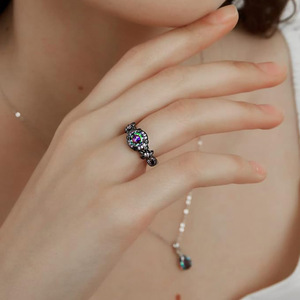 Anello con Fiore Colorato per Donne, Gioiello da Dito Elegante e alla Moda - Product Image 6