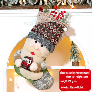 Décorations de Noël, chaussettes de Noël, sacs à bonbons (peuvent contenir des pommes et des bonbons), 48 cm de haut, 30 cm de large. Père Noël. - Product Image 2