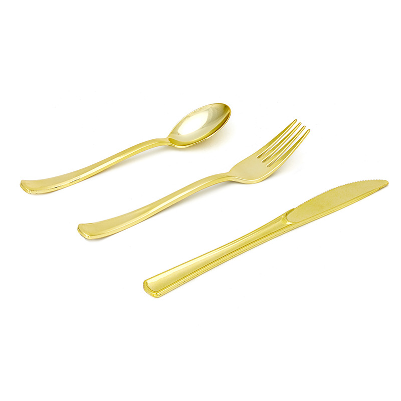 25 cuchillos dorados desechables