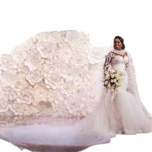 White Mermaid Wedding Dress Sweetheart Neckline Lace Embroidered Vintage Bridal Gown Long Train Formal Bride Dress - Product Image 2