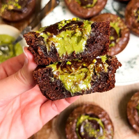 Barra de Chocolate Viral de TikTok Dubai con Relleno de Kunafa de Pistacho Crujiente y Base de Brownie, Dulces Artesanales de Lujo, Marca Privada OEM