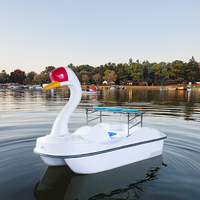 Ensemble combiné de bateau à rames à pédales à grande vitesse pour 7 personnes avec moteur hors-bord, ponton gonflable, équipement de pêche et de jeux aquatiques