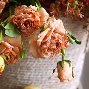 Manufacturers Wholesale 3 Head Burnt Edge Silk Rose <b>Bouquets</b> for Multi-color Wedding Decoration <b>Artificial</b> Flowers - Product Image 5