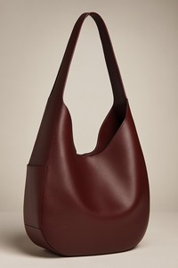 Premium Quality Genuine Leather Shoulder <b>Bag</b> For Women With <b>Multi</b> <b>Compartment</b> Storage And Smart Design Available For Sale - Product Image 3