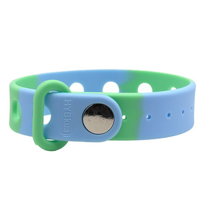 Bracelet <span class=keywords><strong>de</strong></span> sport en silicone personnalisable, bracelet en caoutchouc personnalisé <span class=keywords><strong>pour</strong></span> femmes et hommes, <span class=keywords><strong>cadeau</strong></span> <span class=keywords><strong>de</strong></span> Noël, modèle <span class=keywords><strong>de</strong></span> marque OEM, vente chaude - Product Image 3