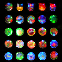 Proveedor OEM, logotipo de forma personalizada de alta calidad, colorido brillante, múltiples modos de Flash, insignia LED, botón luminoso LED, pin de solapa para fiesta