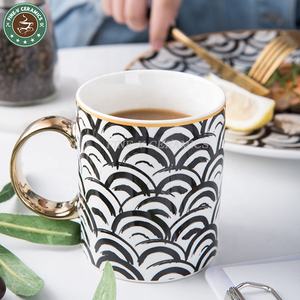 Tazas personalizadas <span class=keywords><strong>de</strong></span> cerámica con patrón geométrico, tazas <span class=keywords><strong>de</strong></span> café <span class=keywords><strong>de</strong></span> oficina con mango dorado, venta al por mayor, nuevo diseño, <span class=keywords><strong>2022</strong></span> - Product Image 3